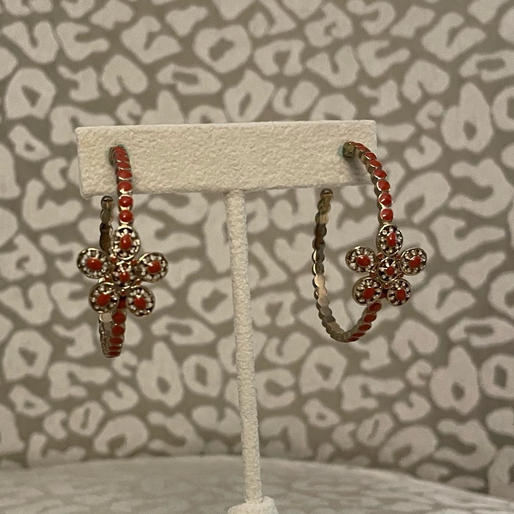Stella & Dot Selma Flower Hoop Earrings